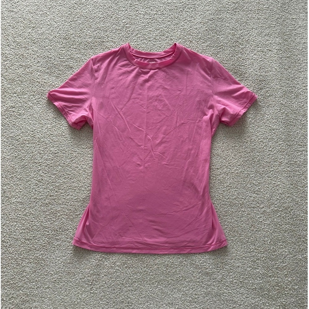 SKIMS Fits Everybody Tshirt size small in Pink